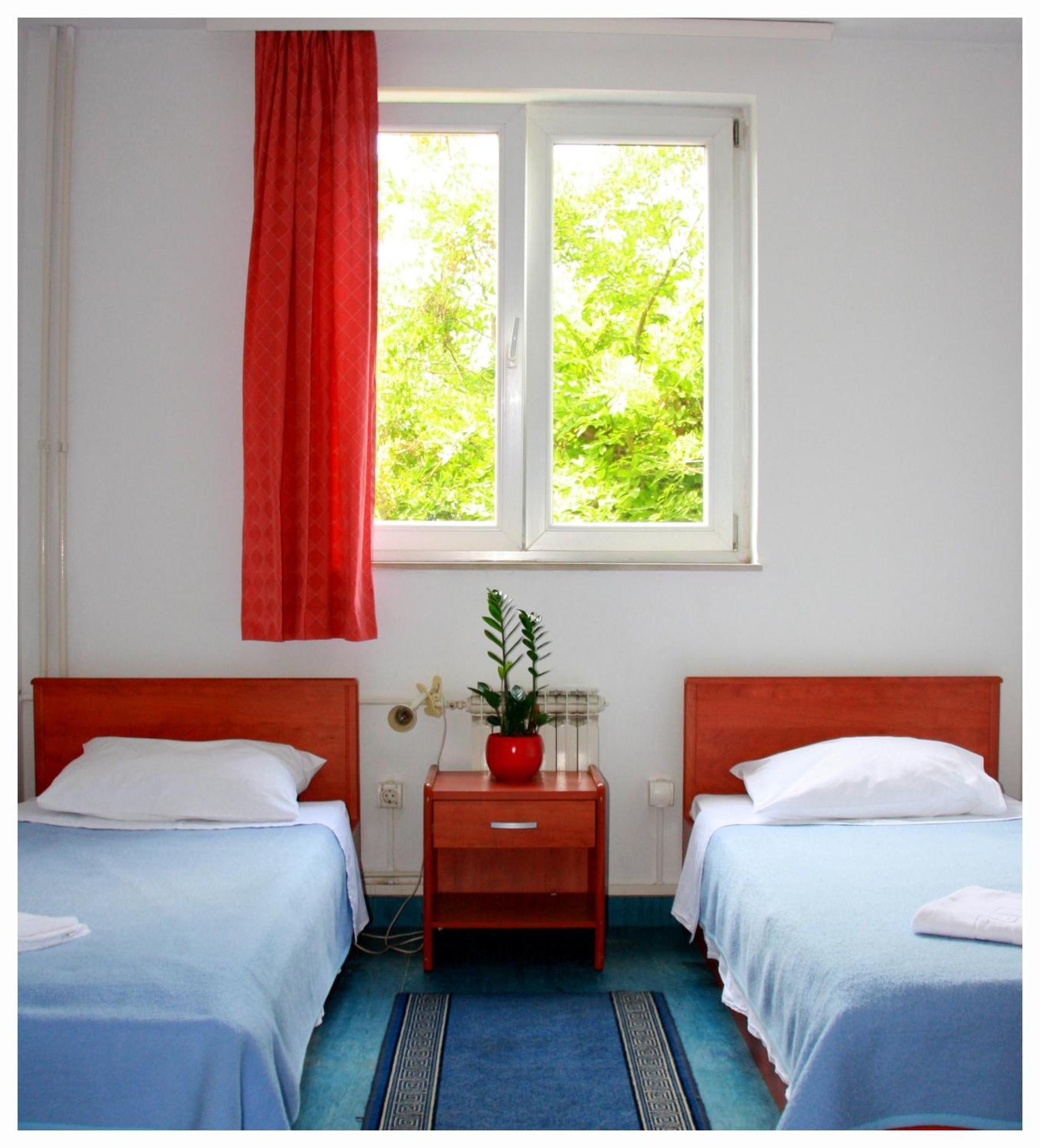 Dujam Hostel